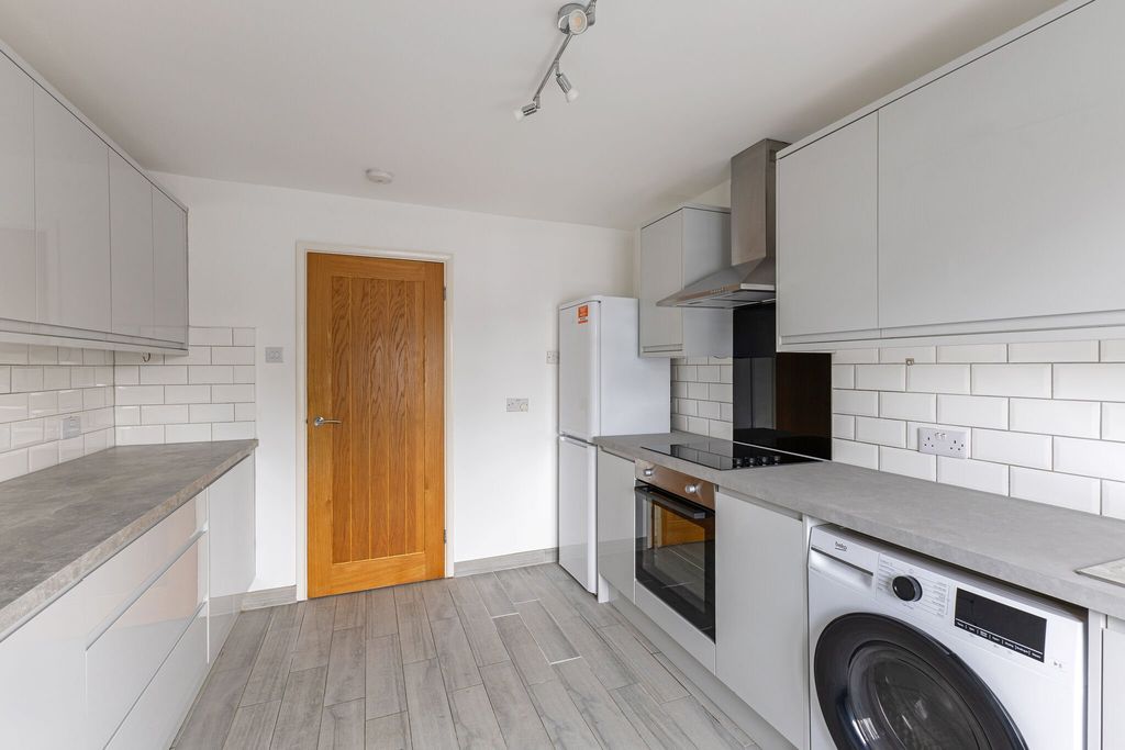 Property photo 1 of 17 Picture No. 03