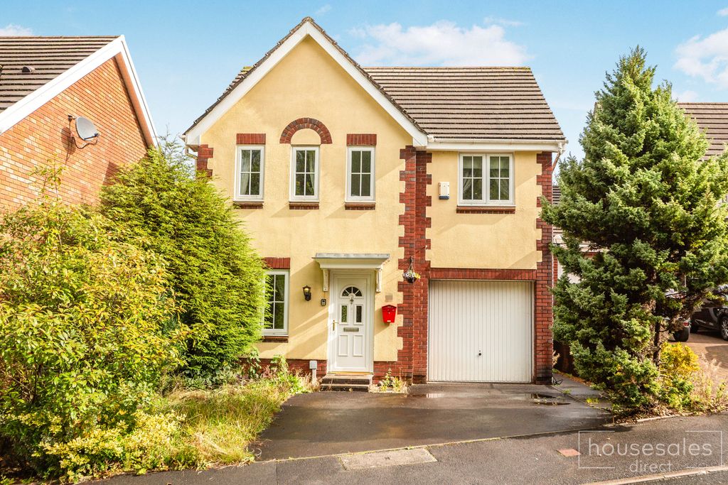 Property photo 1 of 11