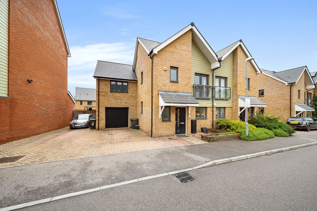 Property photo 1 of 23 4926040