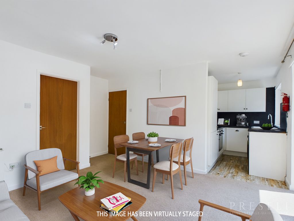 Property photo 3 of 13 176F36Dd8Fec372Cb65c553691597c3E9B1A137F