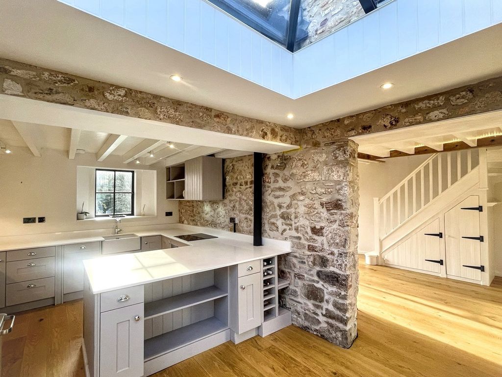 Property photo 3 of 15 Not Specified