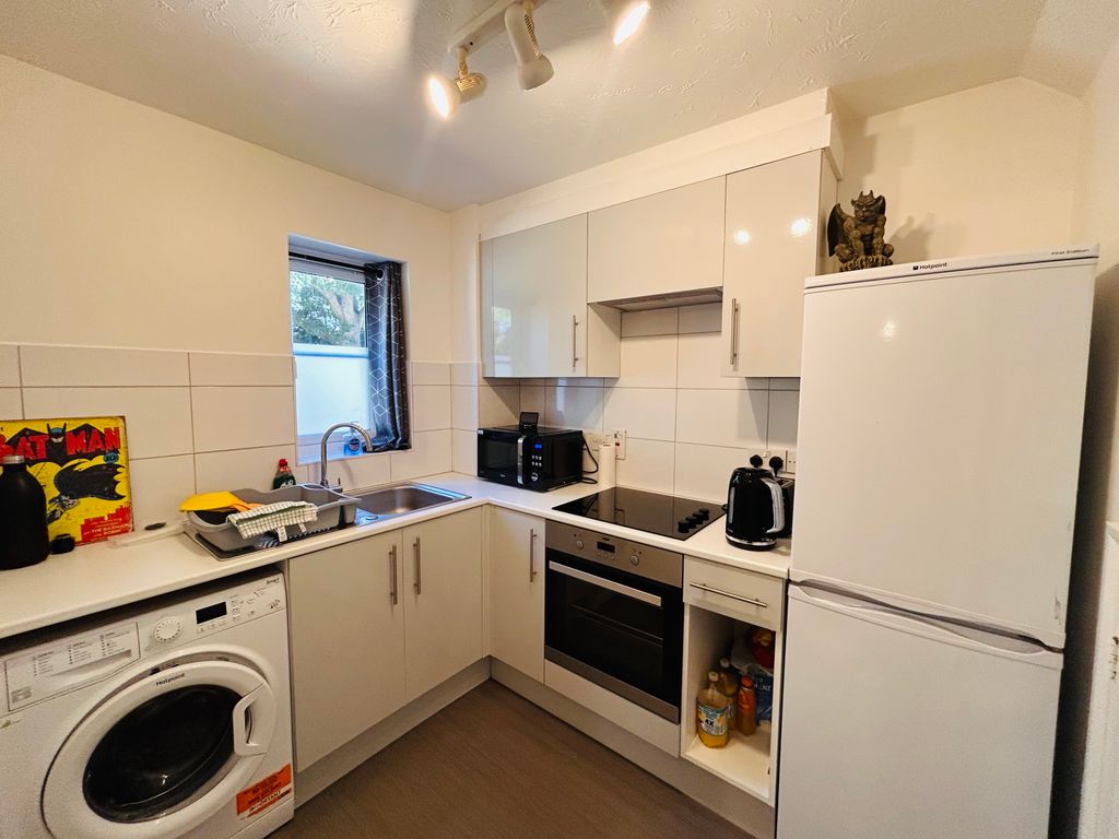 Property photo 3 of 5