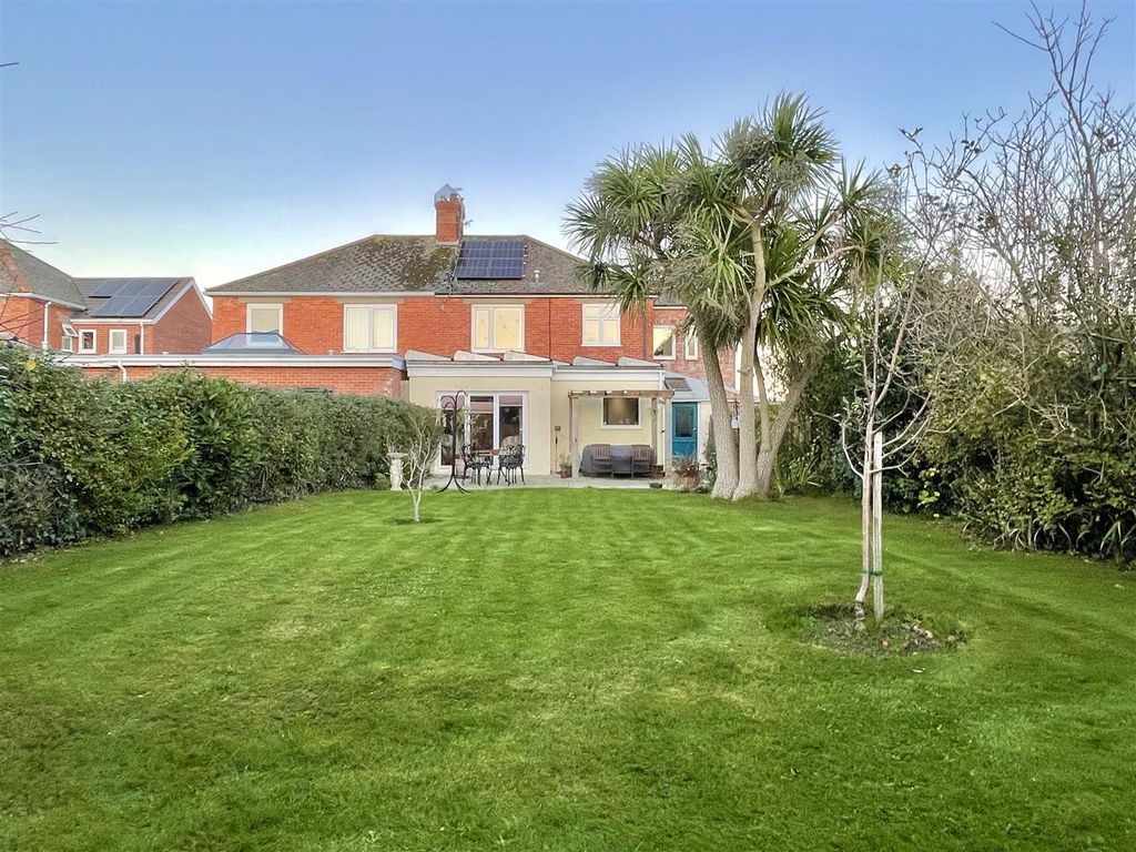 Property photo 3 of 33 Rear Garden