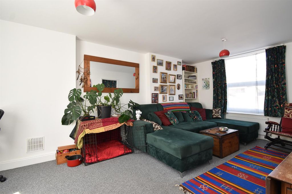 Property photo 3 of 13 Living Room