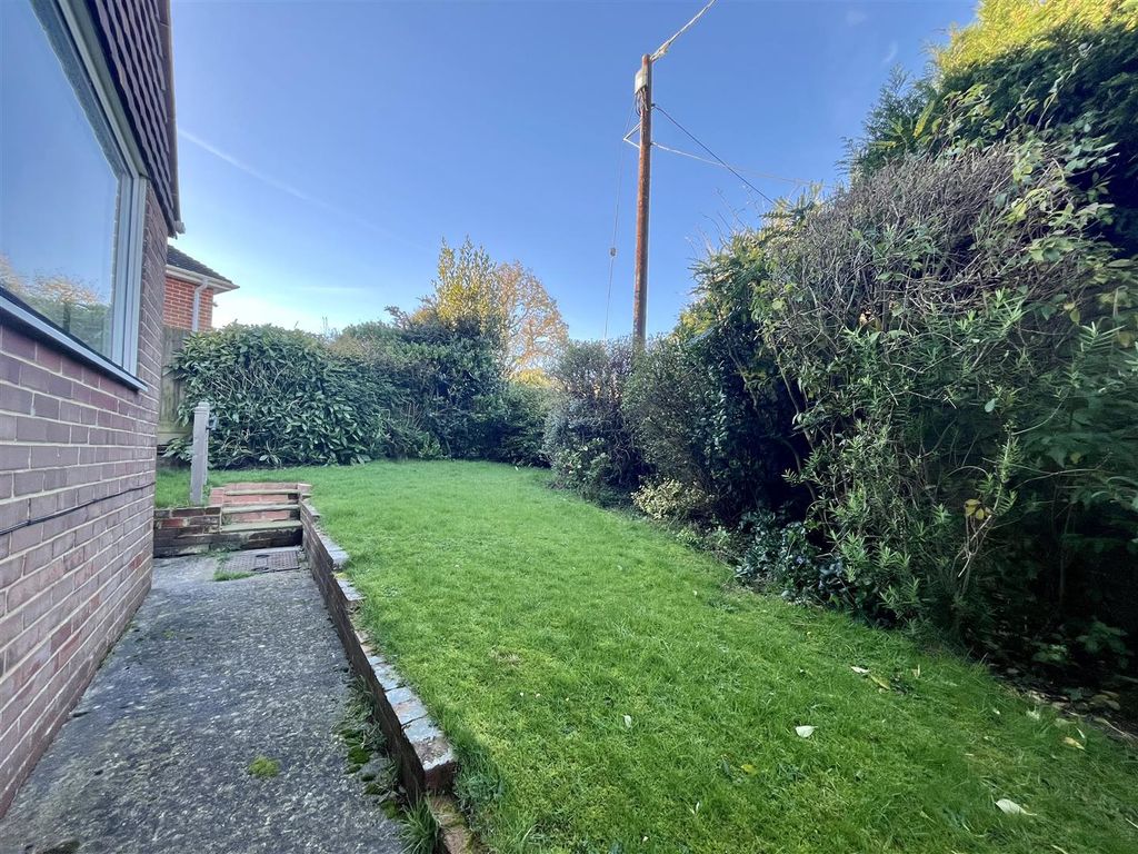 Property photo 3 of 20