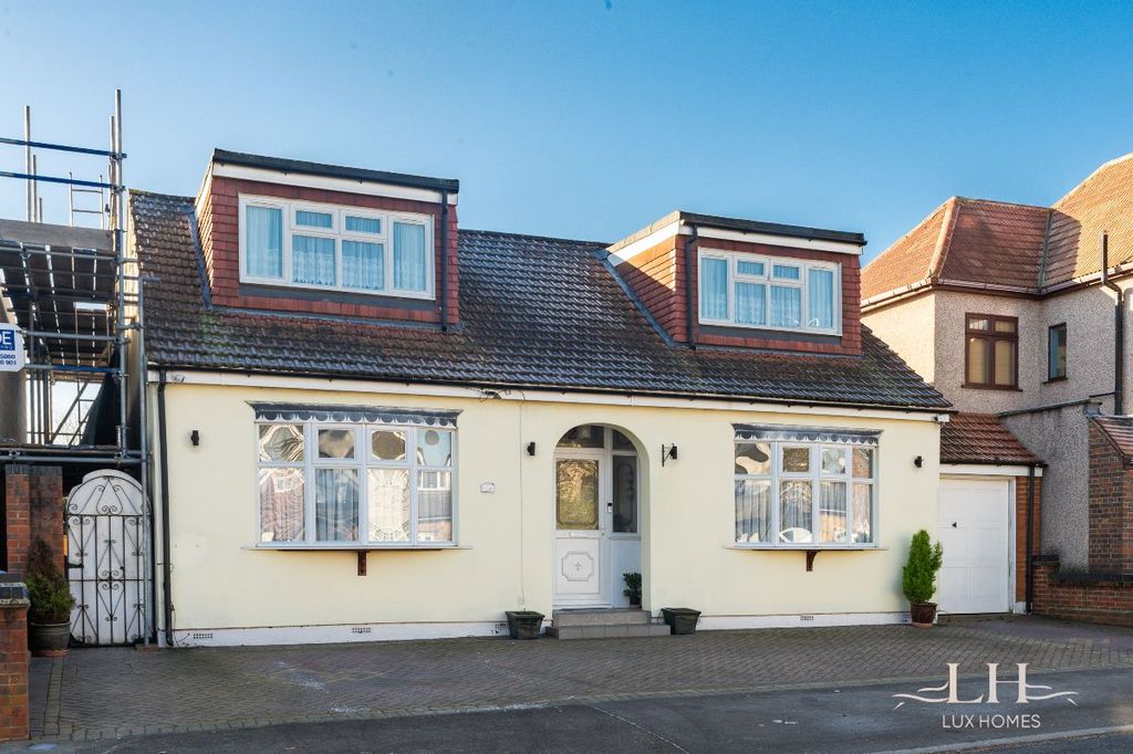 Property photo 1 of 29