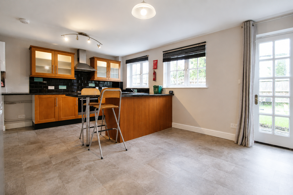 Property photo 1 of 10 Kitchen - Angle 2