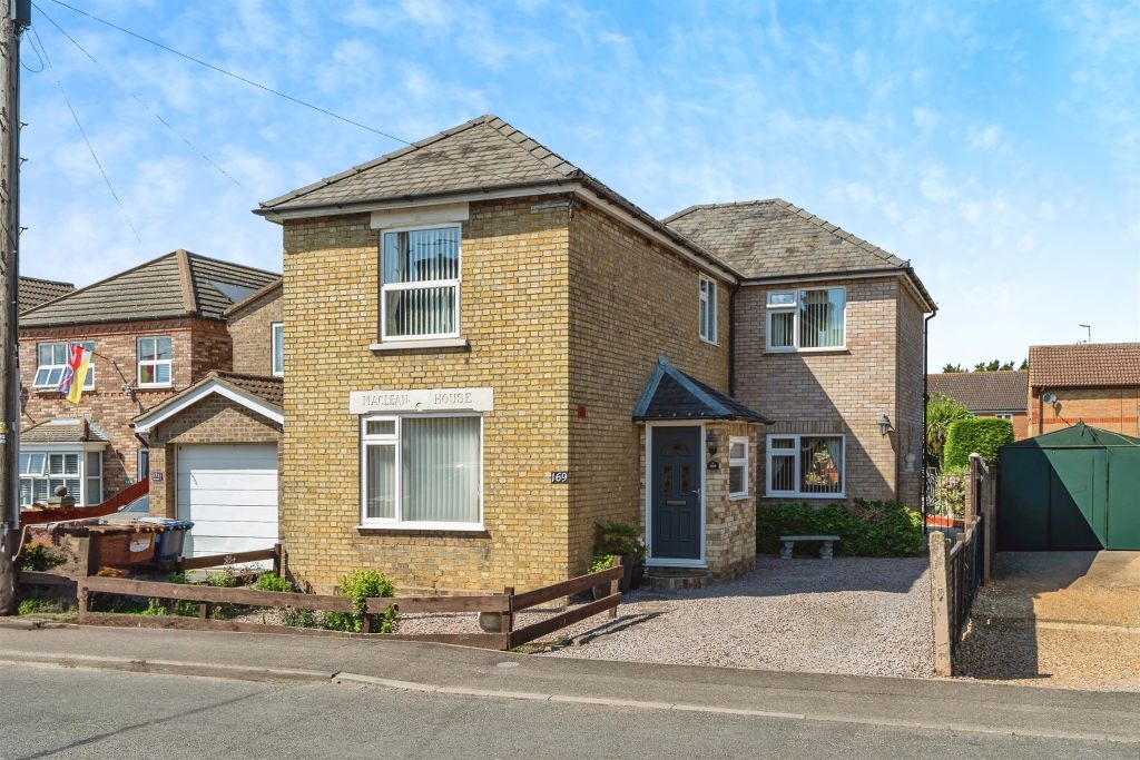Property photo 1 of 17