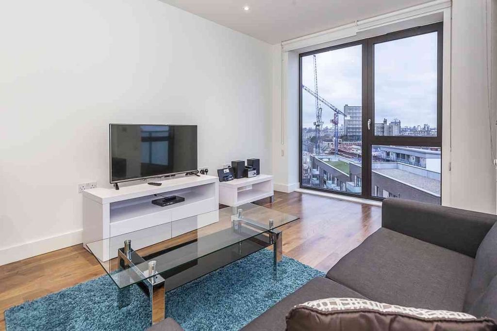 Property photo 2 of 11