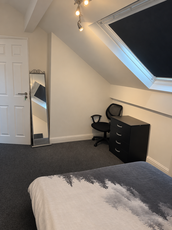 Property photo 2 of 9