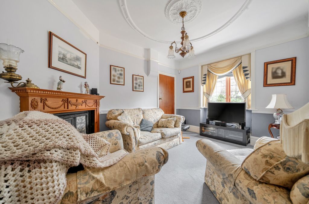 Additional image 12 of 4 bed detached house for saleThe Avenue, Fareham, Hampshire PO14