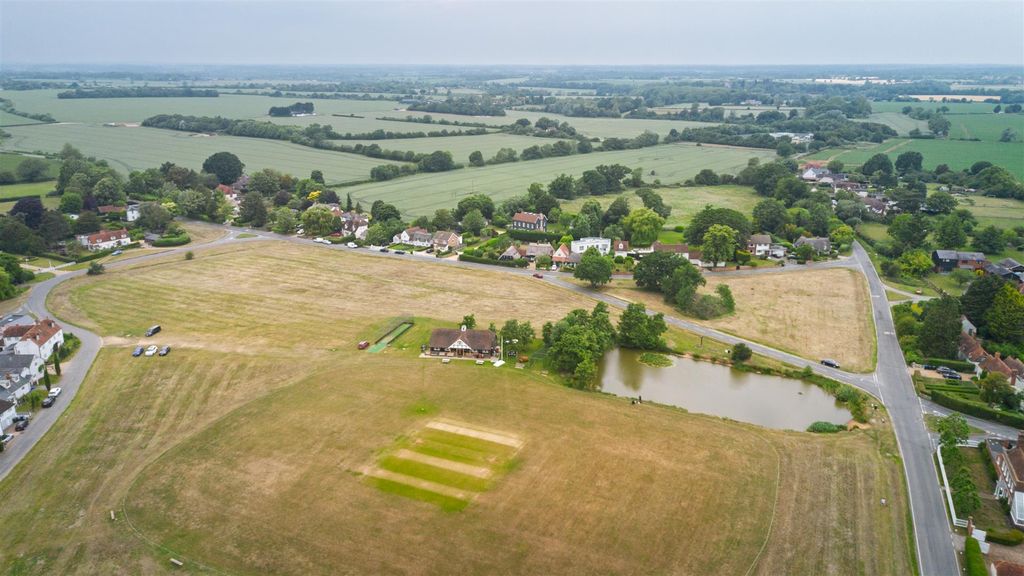 Property photo 2 of 32