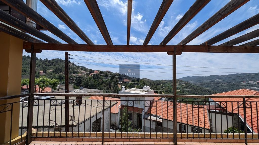 Property photo 2 of 26