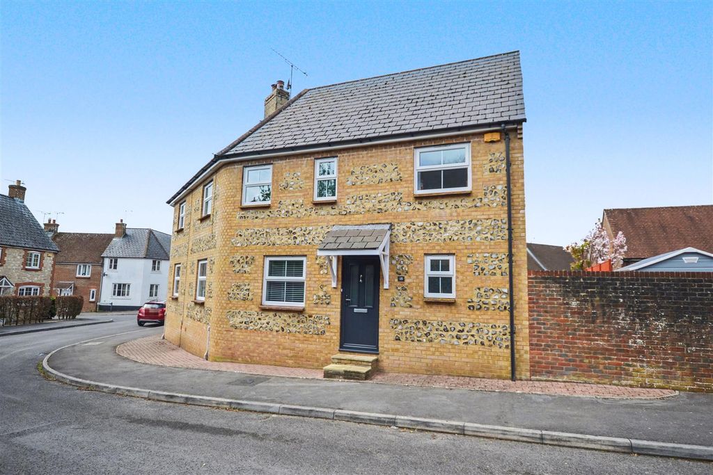 Property photo 1 of 18 Use.Png