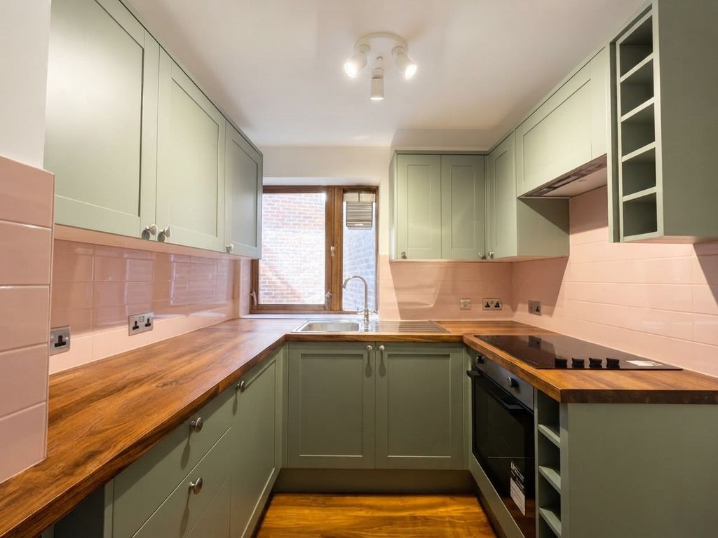 Property photo 2 of 9 5258221