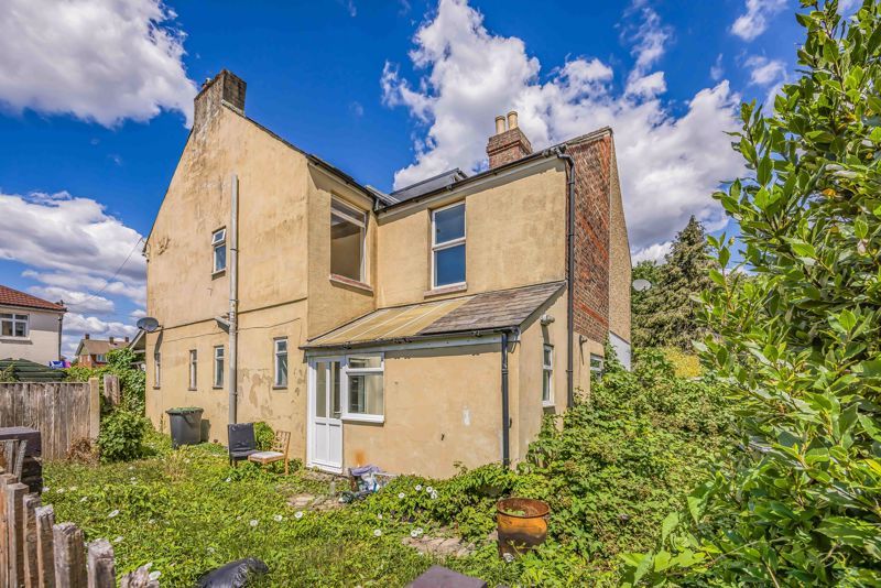 Property photo 1 of 31 Photo 82