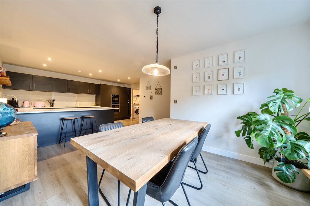 Property photo 3 of 22 Kitchen Diner