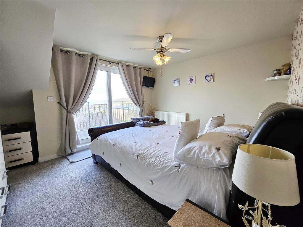 Additional image 19 of 3 bed flat for saleLamorne Close, Perranporth TR6