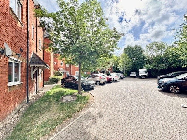 Property photo 1 of 9