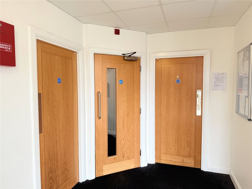 Property photo 3 of 10 Picture No. 08