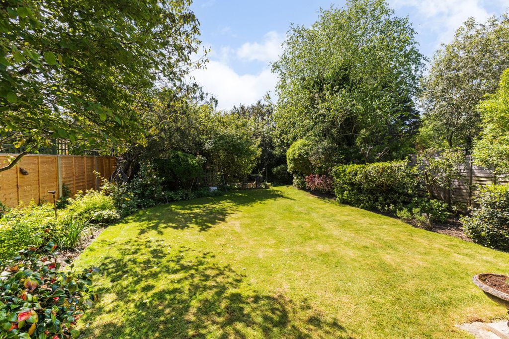 Property photo 2 of 13