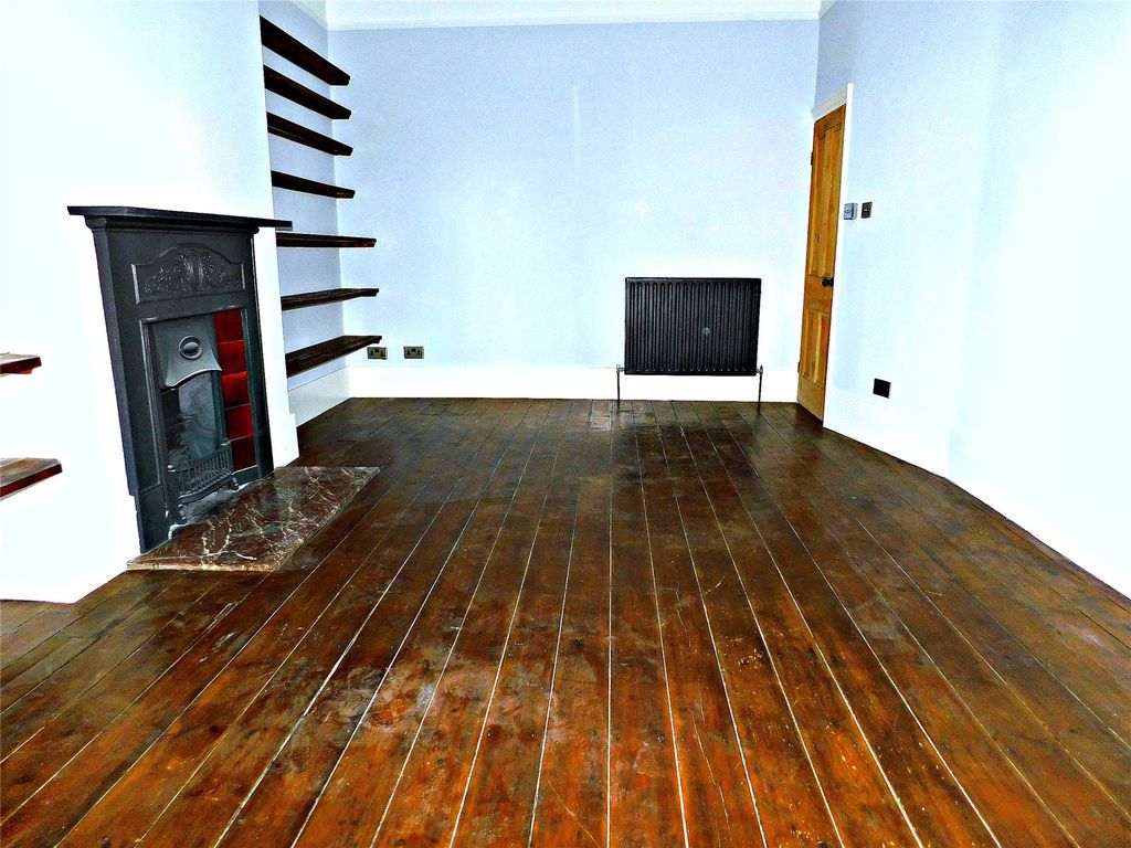 Property photo 2 of 11 Picture No. 07