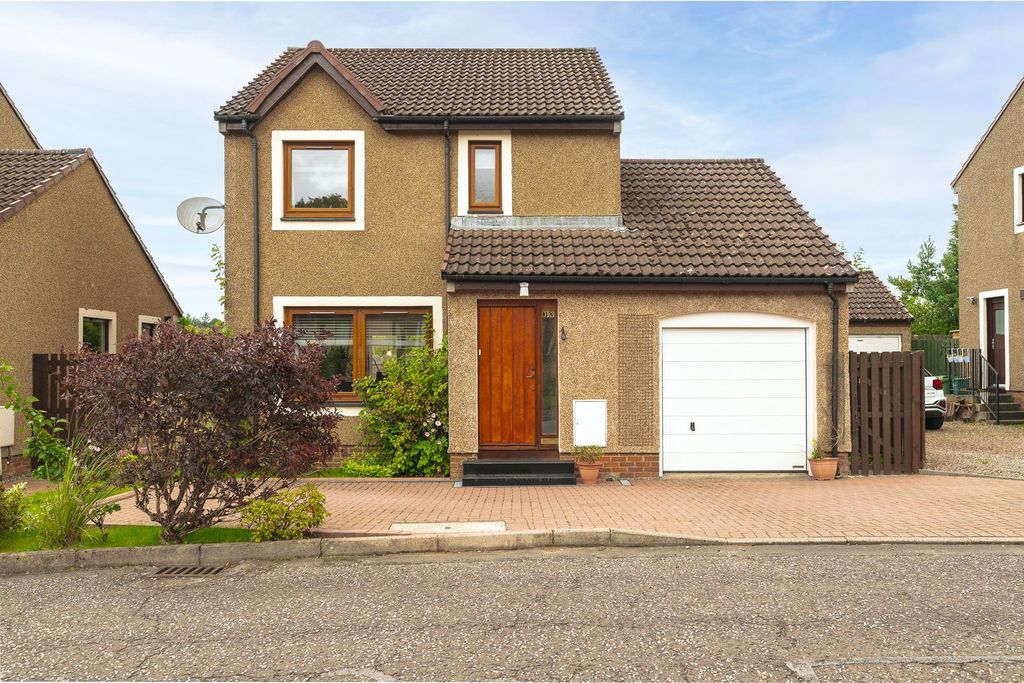 Property photo 1 of 54