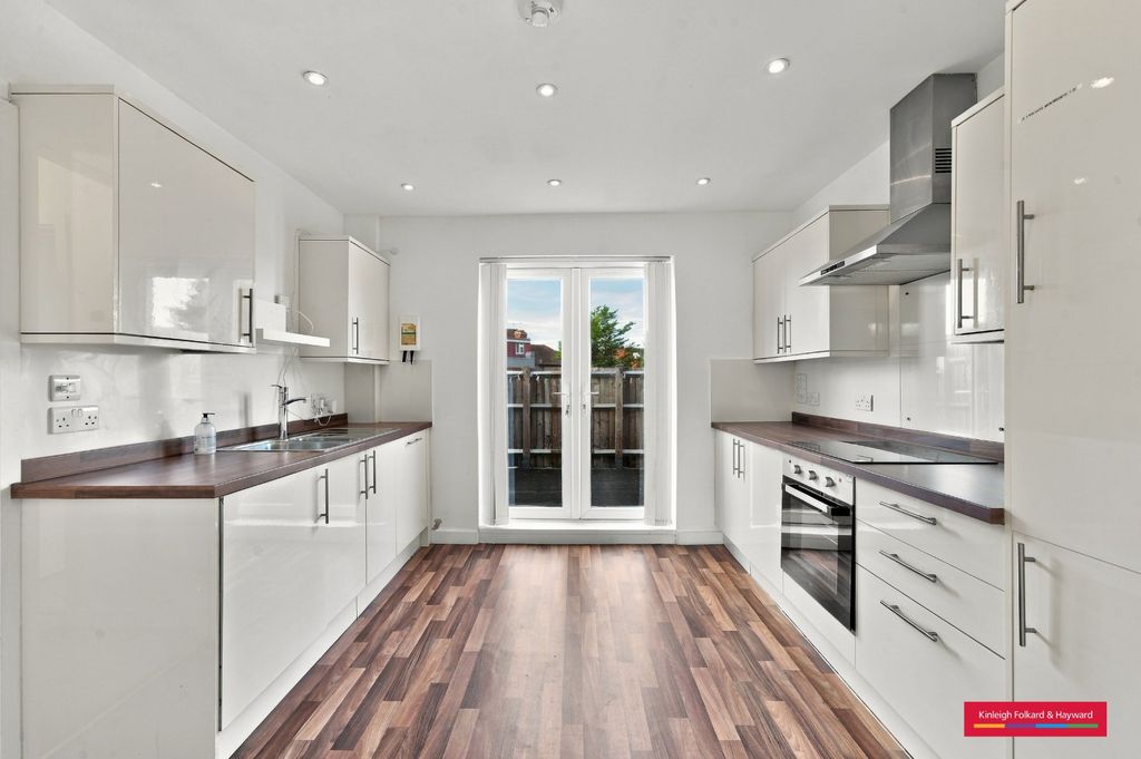 Property photo 1 of 11 Picture No. 07