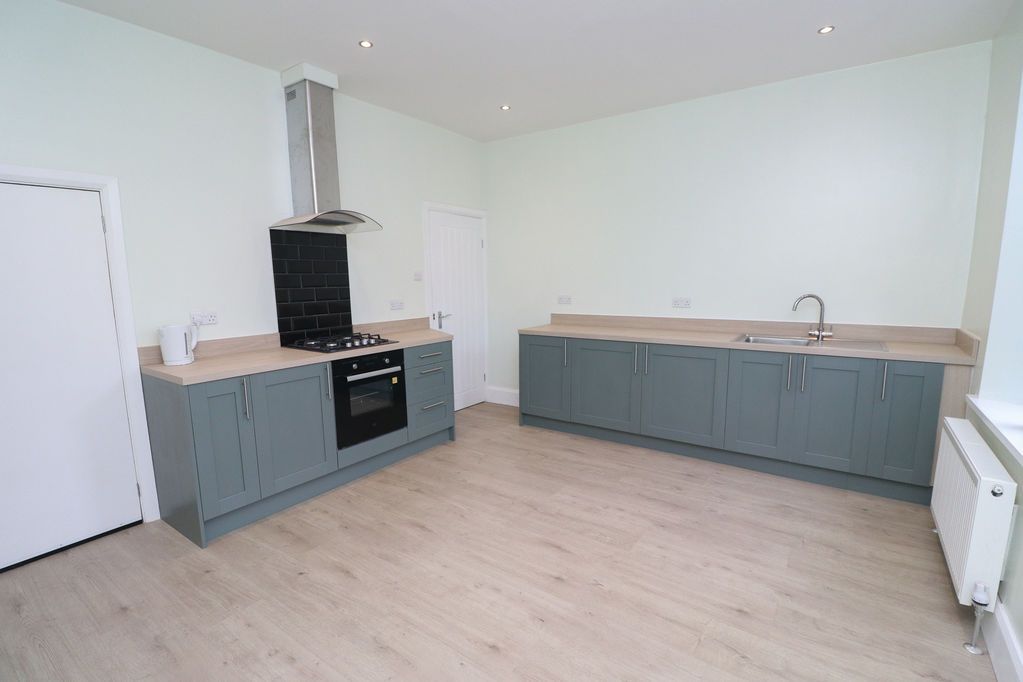 Property photo 2 of 11 Kitchen/Diner