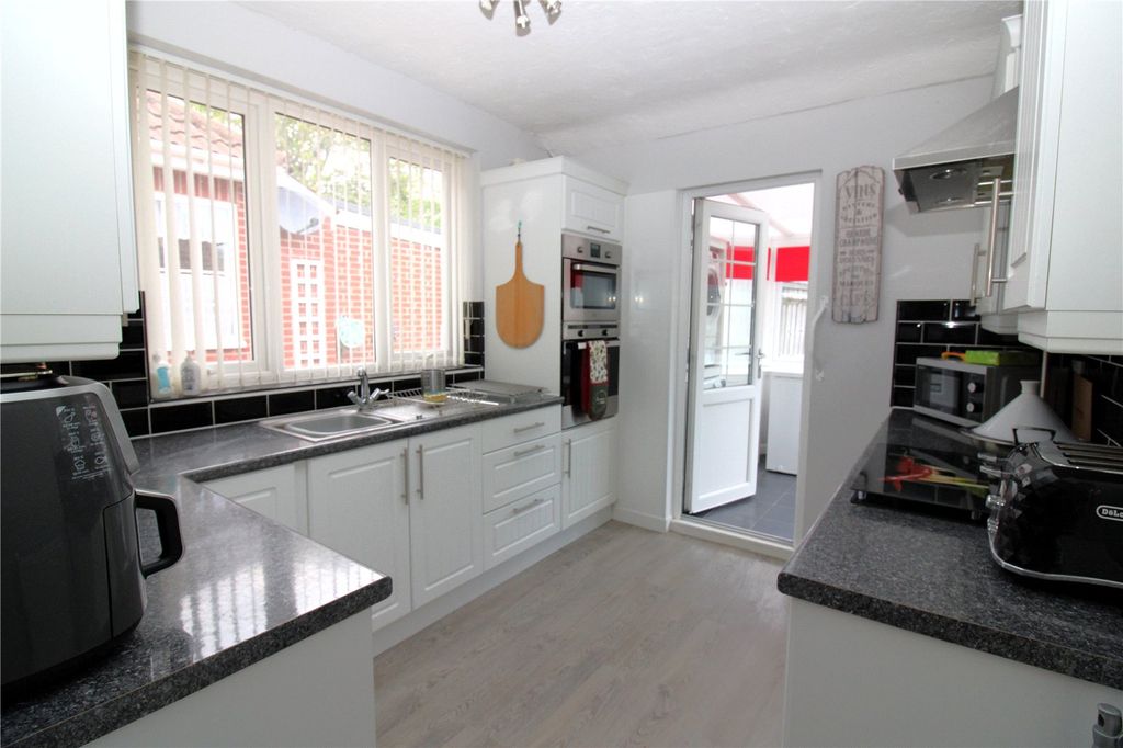 Property photo 3 of 13 Picture No. 07