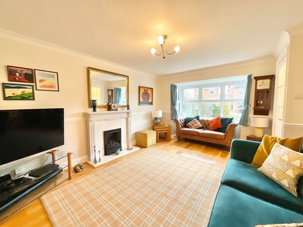 Property photo 2 of 21