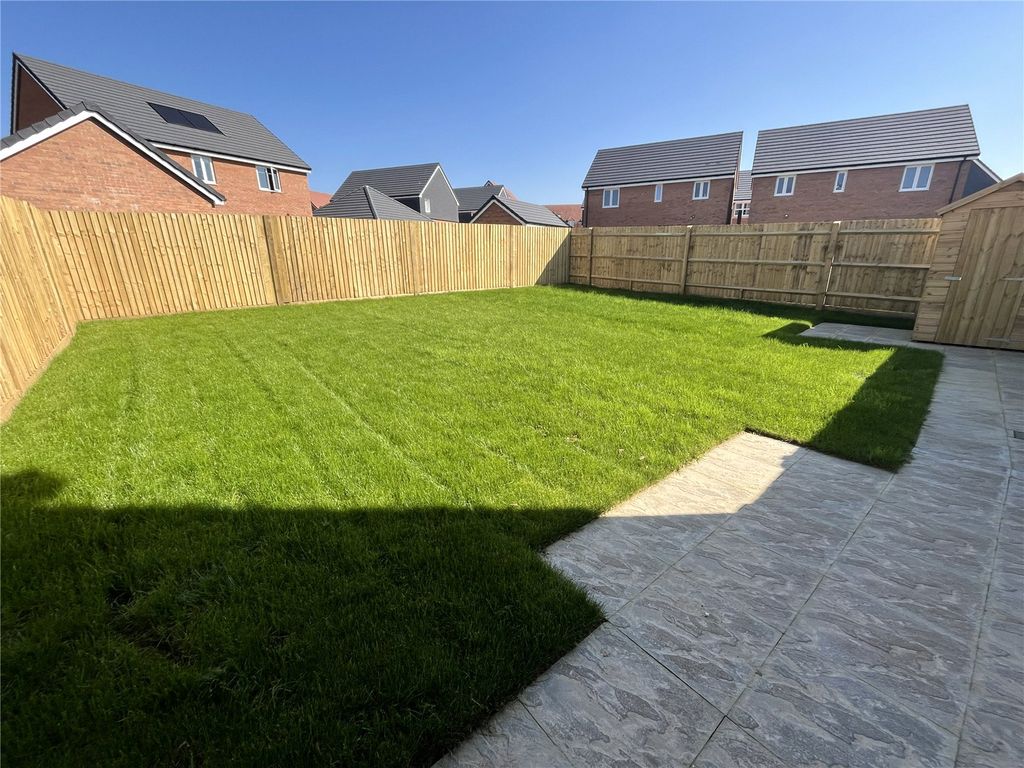 Property photo 3 of 7 Picture No. 12