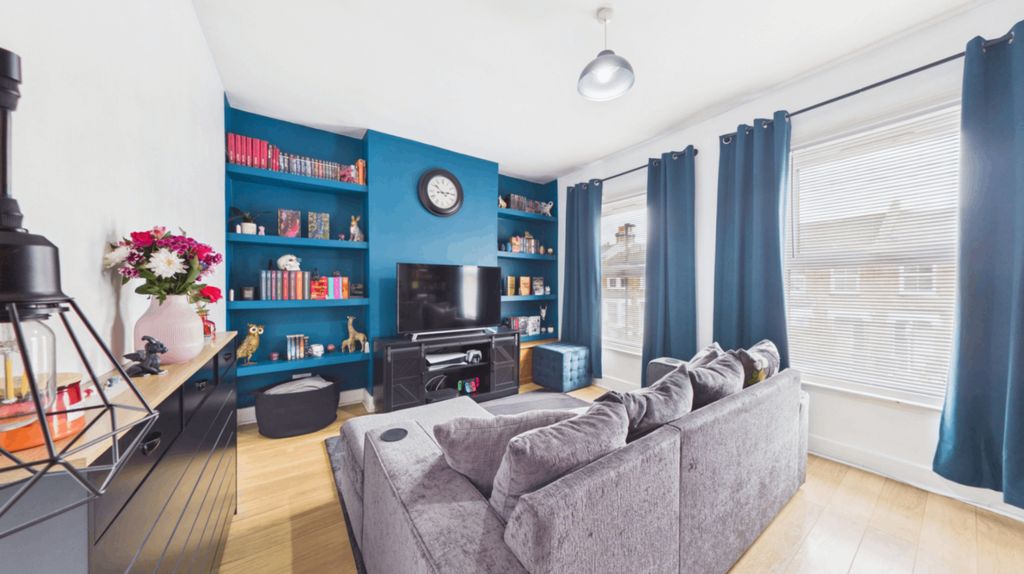 Property photo 1 of 10 22