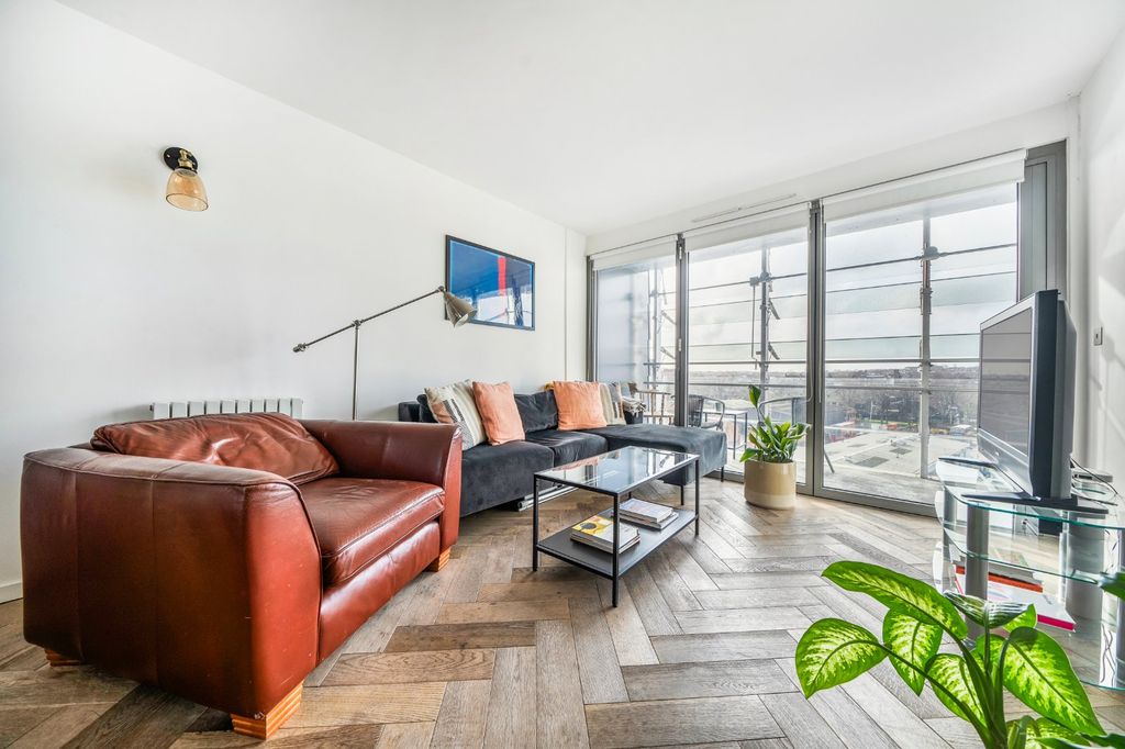 Property photo 2 of 19 Picture No. 17