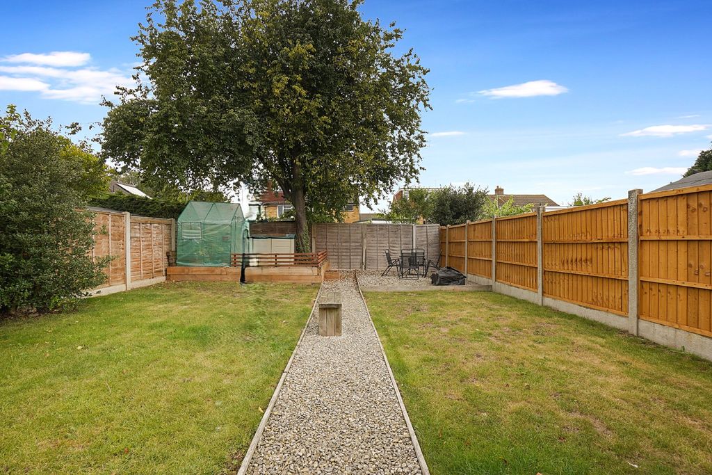 Property photo 3 of 16 4470687