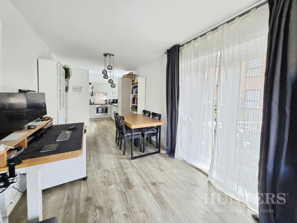Property photo 2 of 17 Pbox-Img.Jpg