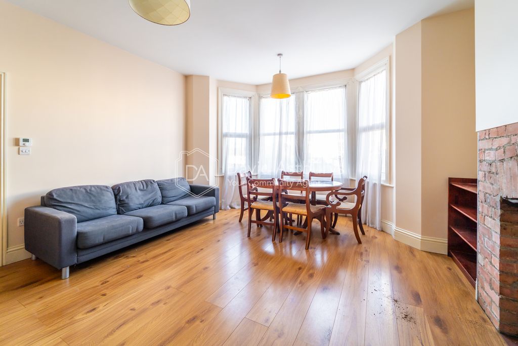 Property photo 2 of 15 Ndb04634