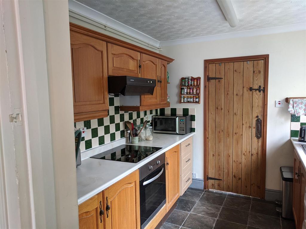Property photo 2 of 9