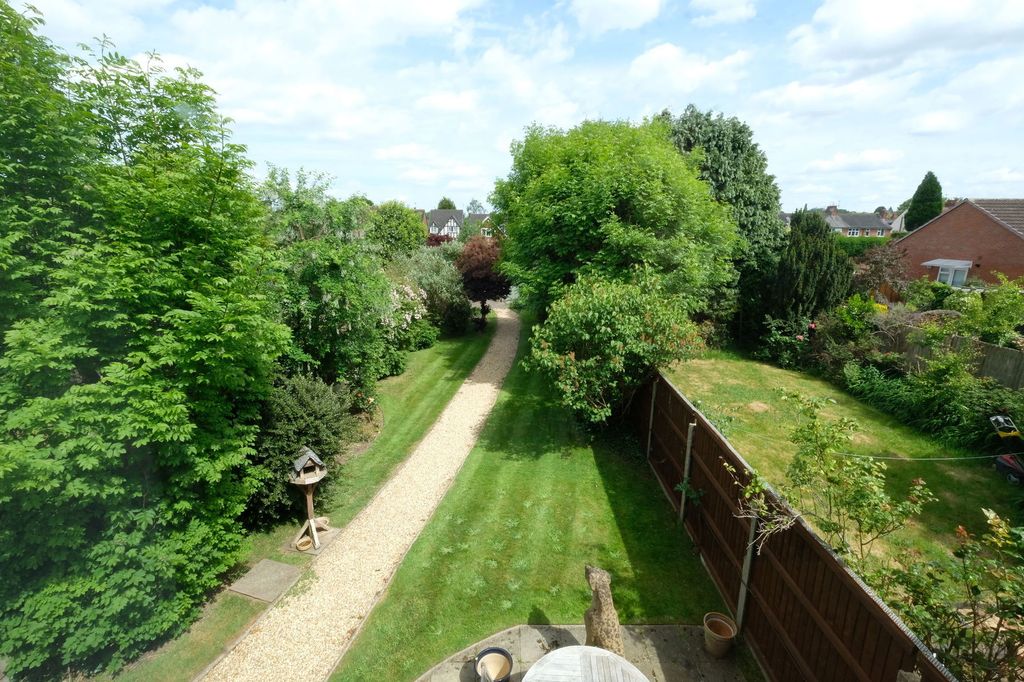 Property photo 2 of 30