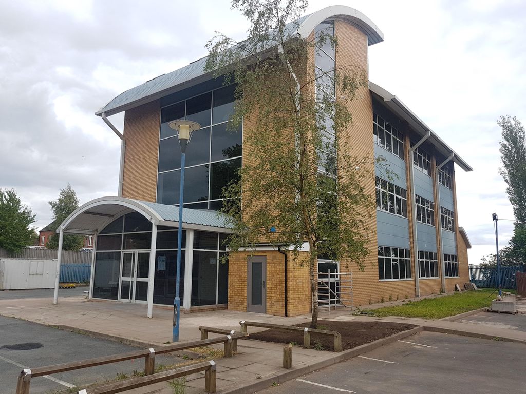 Property photo 1 of 7 Front