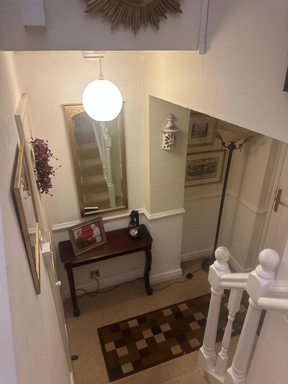 Property photo 3 of 23