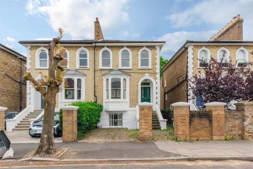 Property photo 1 of 10 Pelham Road (9).Jpg