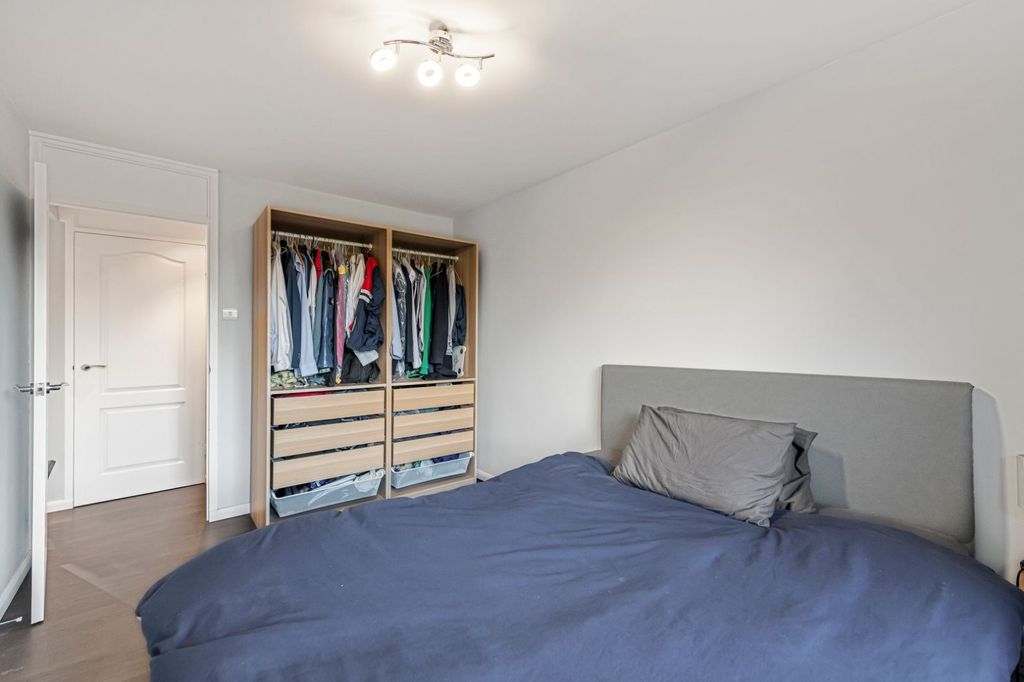 Property photo 3 of 33 Picture No. 11