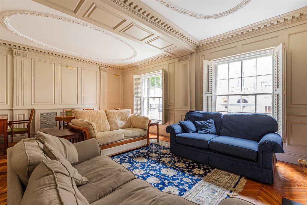 Property photo 3 of 14 Warwick House 2-11.Jpg