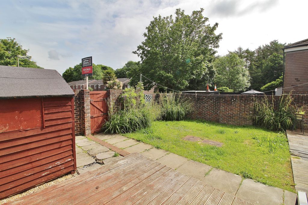 Property photo 2 of 13