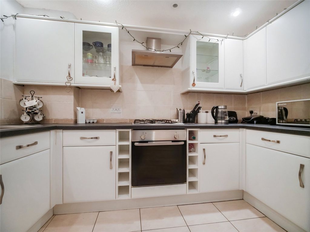 Property photo 3 of 20 Picture No. 12