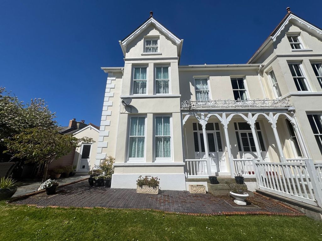 Property photo 1 of 56