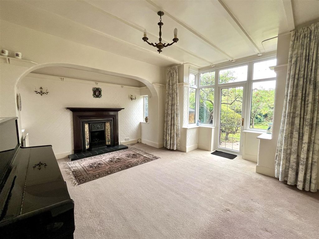 Property photo 3 of 37 Image 3