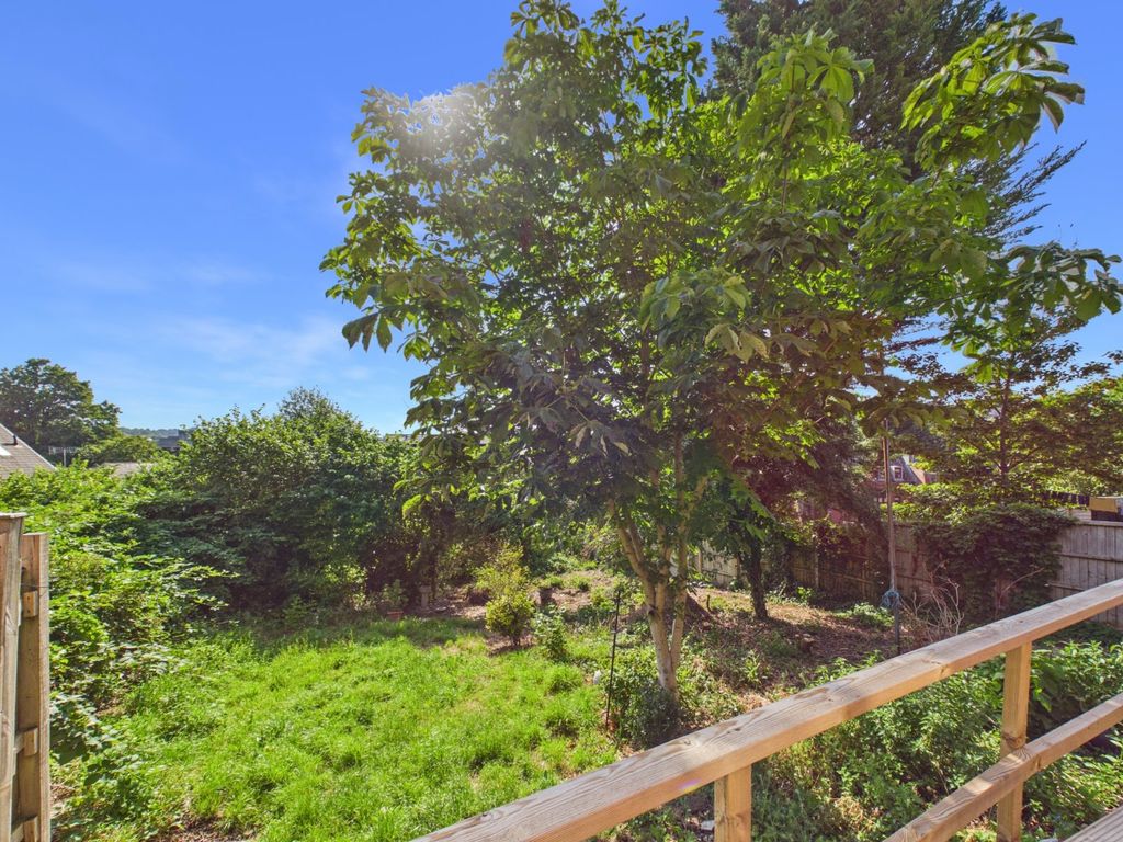 Property photo 3 of 13 Communal Garden