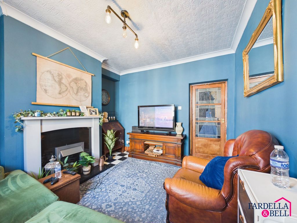 Property photo 2 of 11
